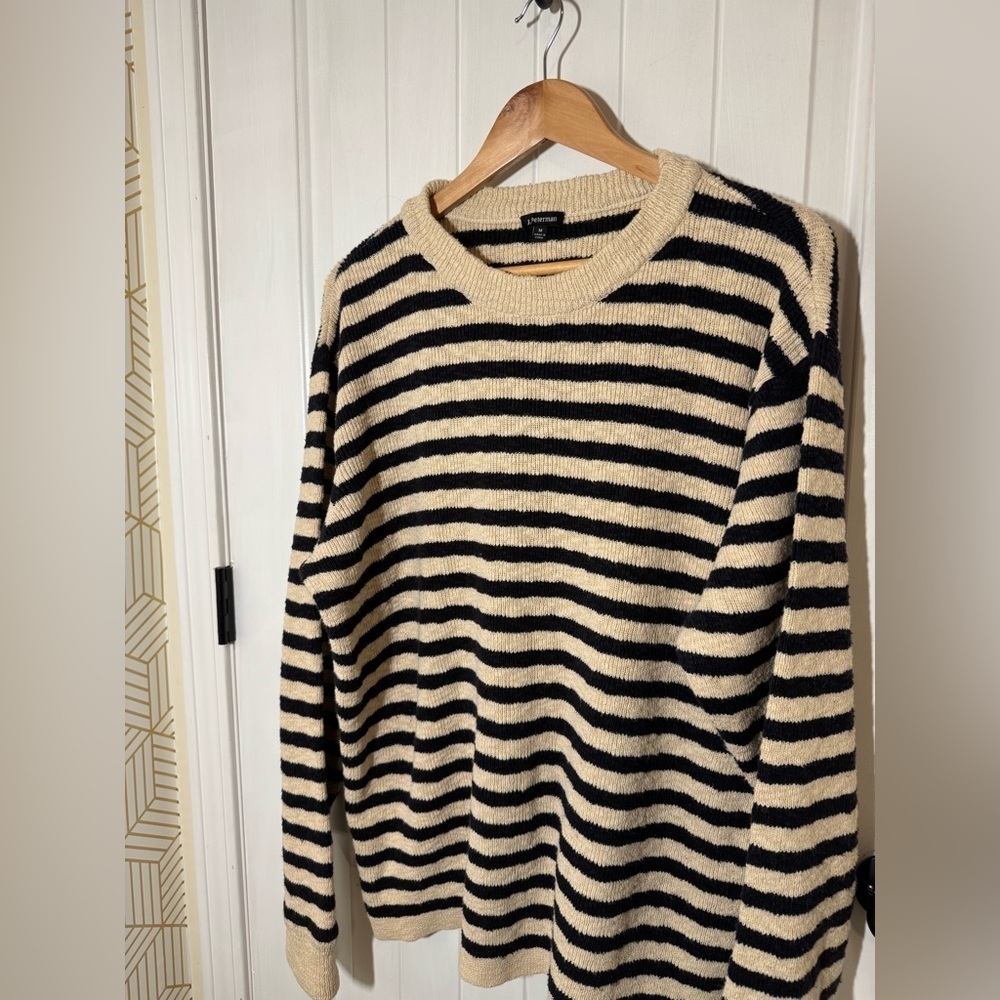 J. Peterman Beige and Black Knit Pullover - Picture 2 of 7